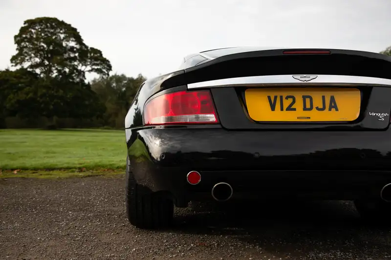 2005 Aston Martin Vanquish S-Sold