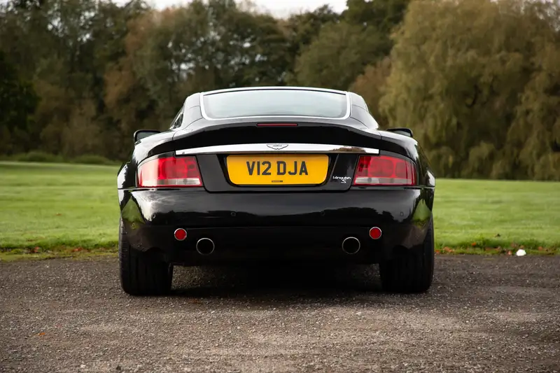 2005 Aston Martin Vanquish S-Sold