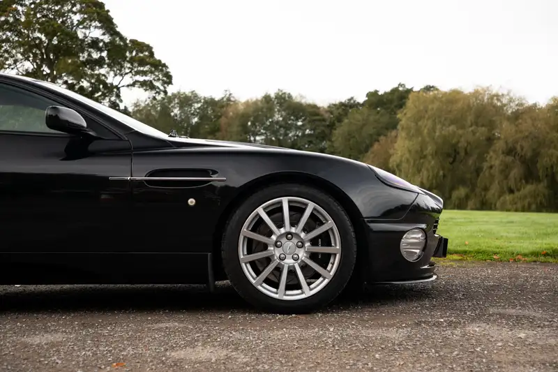 2005 Aston Martin Vanquish S-Sold