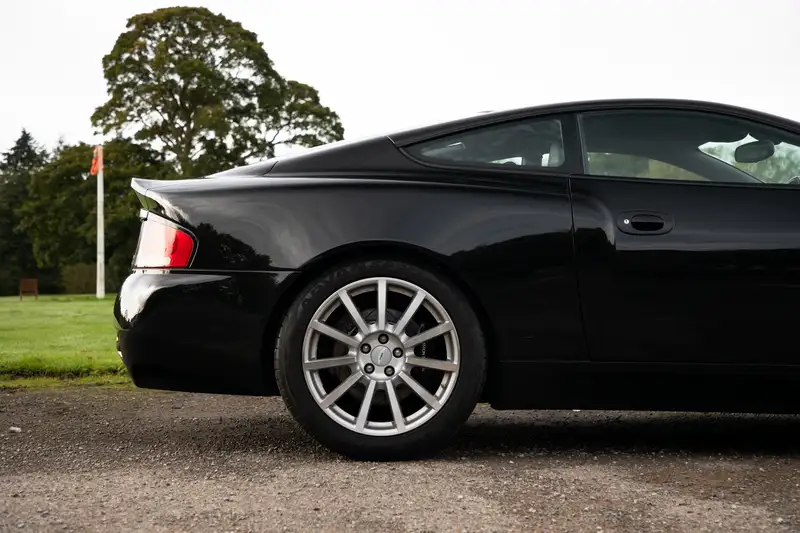 2005 Aston Martin Vanquish S-Sold