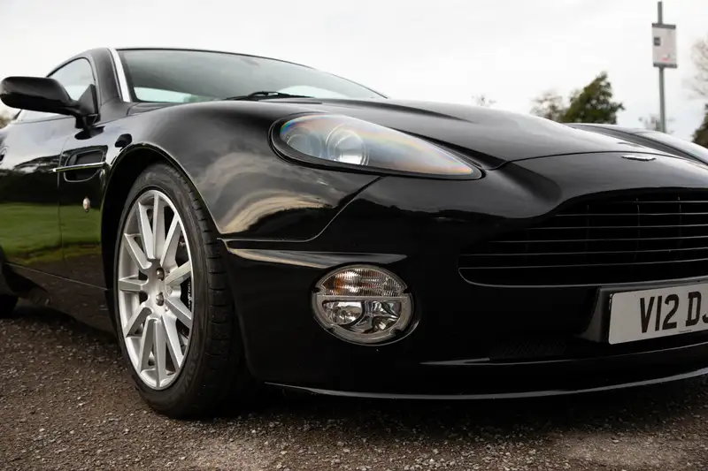 2005 Aston Martin Vanquish S-Sold