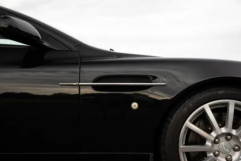 2005 Aston Martin Vanquish S-Sold