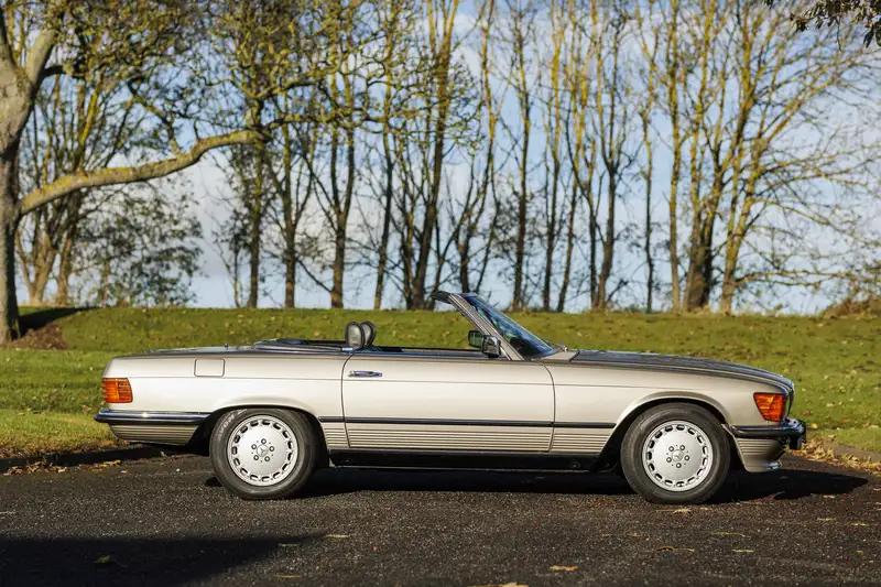 1986 Mercedes-Benz SL500 (R107) with just 13,000 miles-Sold