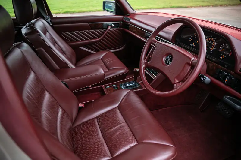 1990 Mercedes-Benz 300 SE (W126) Carat by Duchatelet -Sold