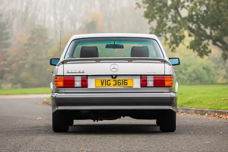 1990 Mercedes-Benz 300 SE (W126) Carat by Duchatelet -Sold