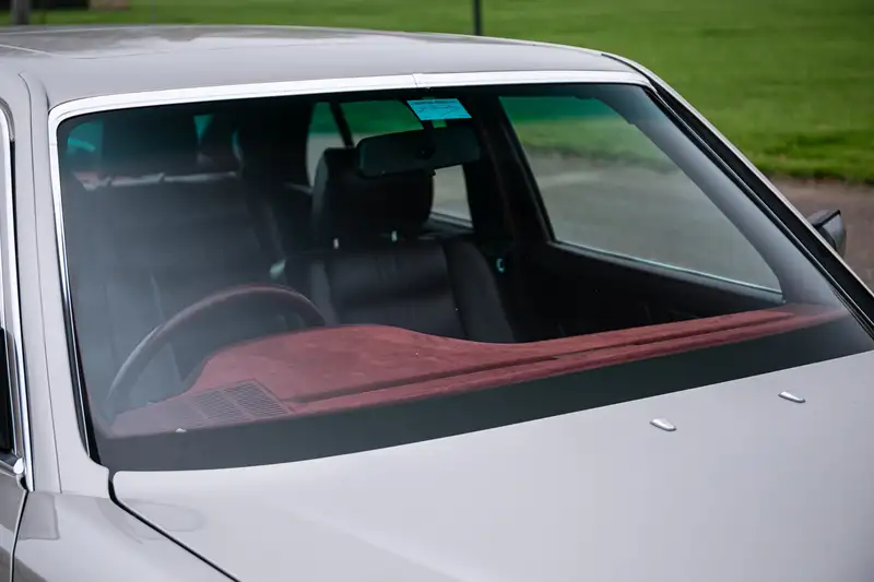 1990 Mercedes-Benz 300 SE (W126) Carat by Duchatelet -Sold
