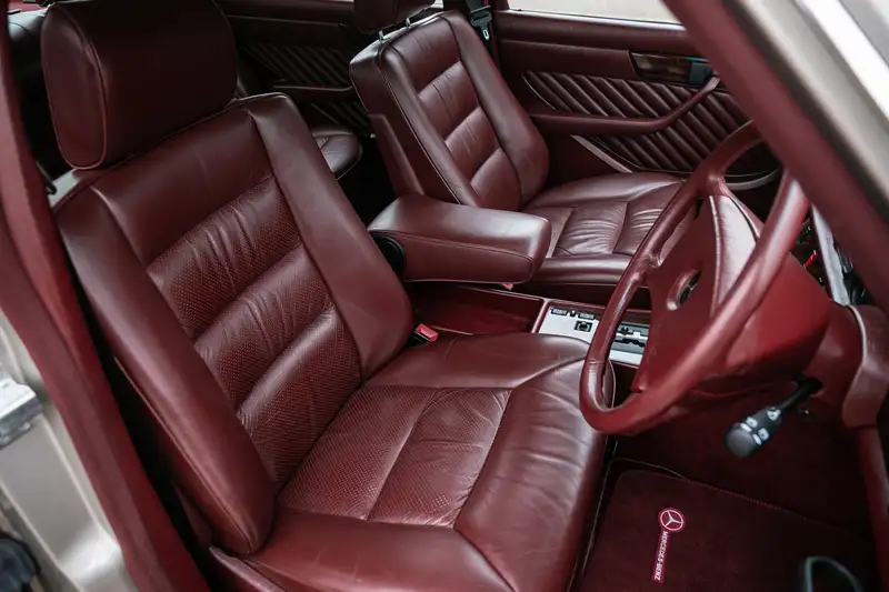 1990 Mercedes-Benz 300 SE (W126) Carat by Duchatelet -Sold