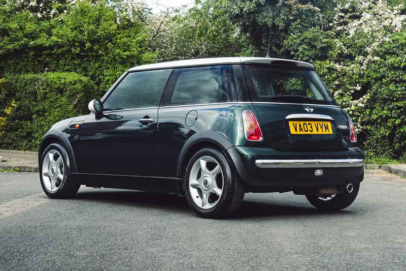 Iconic Auctioneers | 2003 MINI Cooper (R50) Presented by 'HRRCC'-Sold