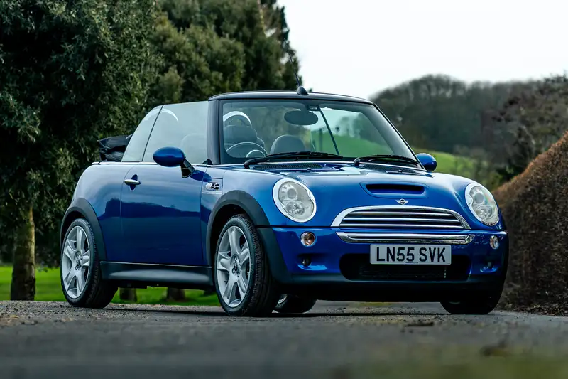 Iconic Auctioneers | 2005 MINI Cooper S ( R52 ) Cabriolet