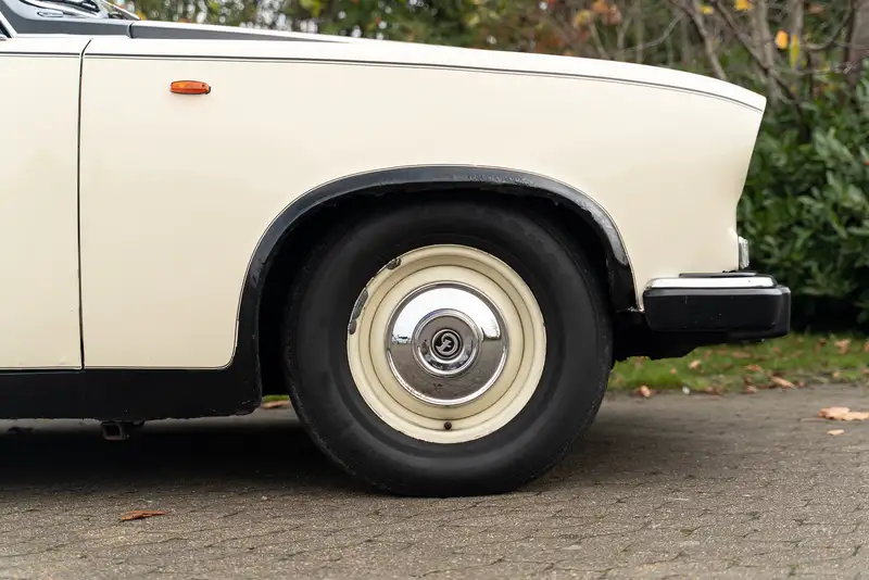 1985 Daimler DS420 Limousine-Sold