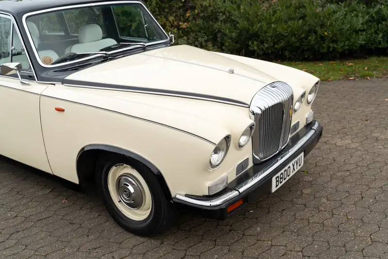 1985 Daimler DS420 Limousine-Sold