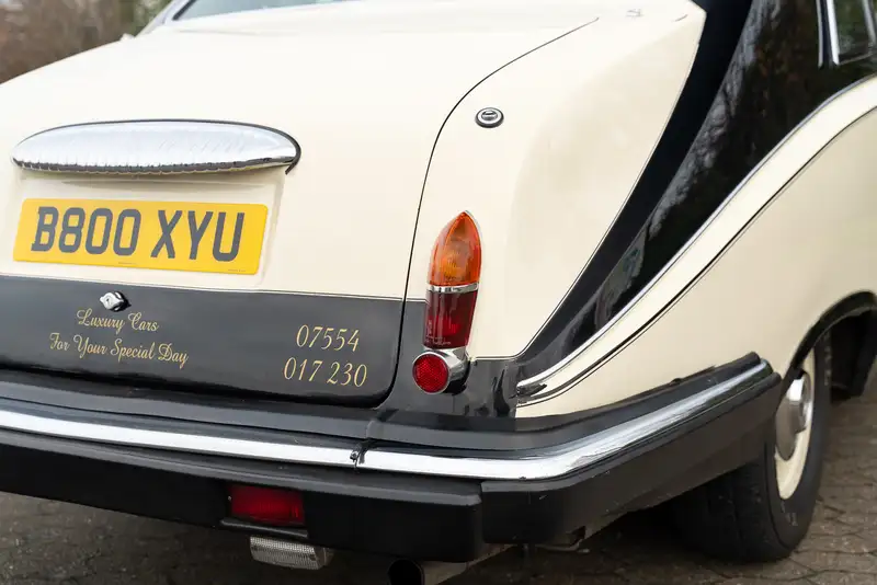 1985 Daimler DS420 Limousine-Sold