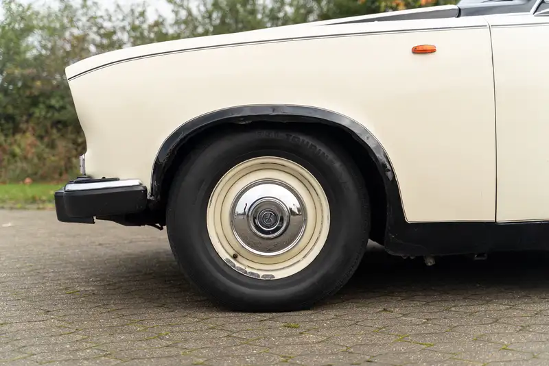 1985 Daimler DS420 Limousine-Sold