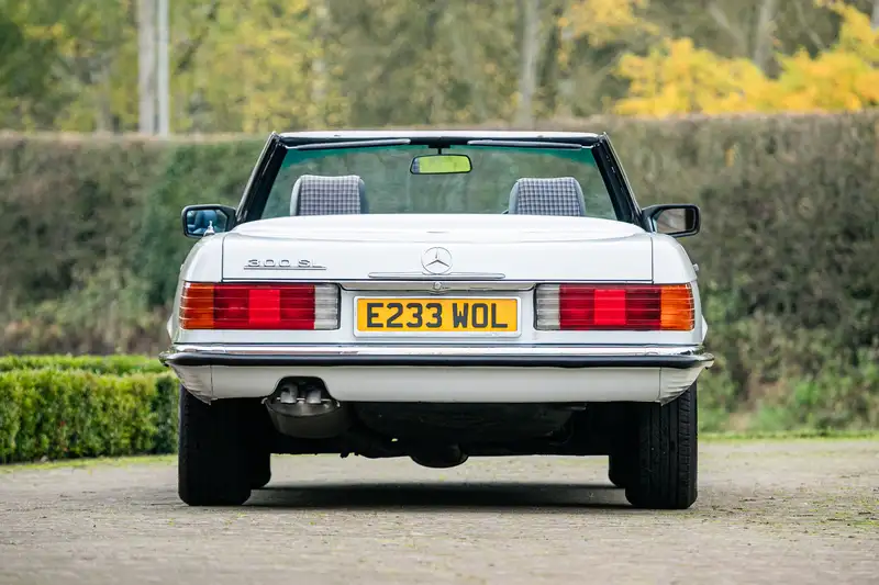 1987 Mercedes-Benz 300 SL (R107)-Sold