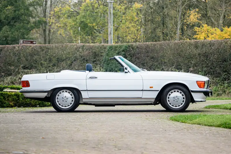 1987 Mercedes-Benz 300 SL (R107)-Sold