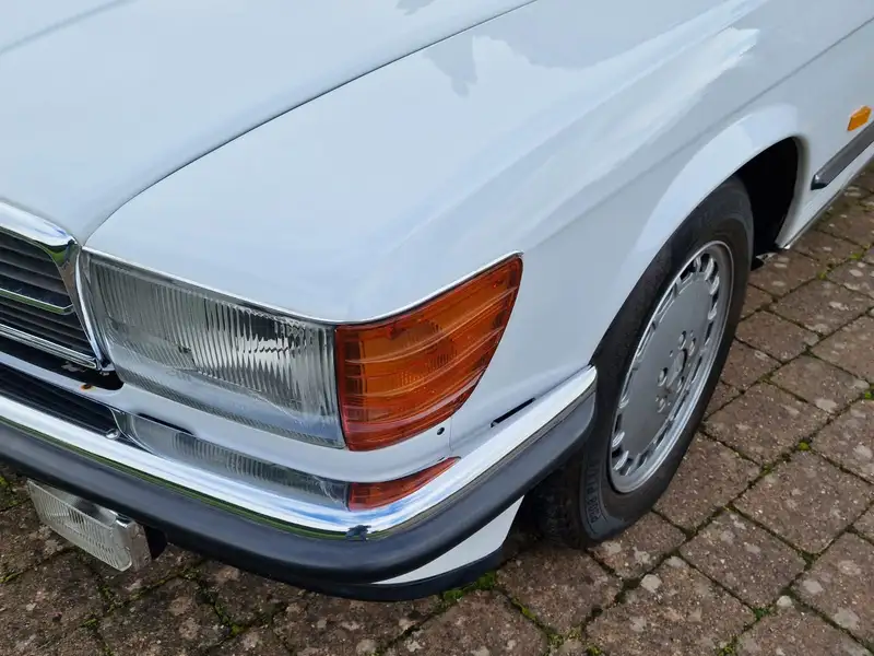 1987 Mercedes-Benz 300 SL (R107)-Sold
