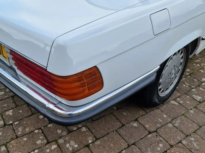 1987 Mercedes-Benz 300 SL (R107)-Sold