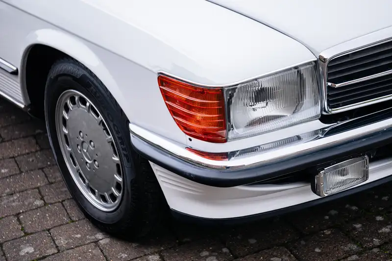 1987 Mercedes-Benz 300 SL (R107)-Sold