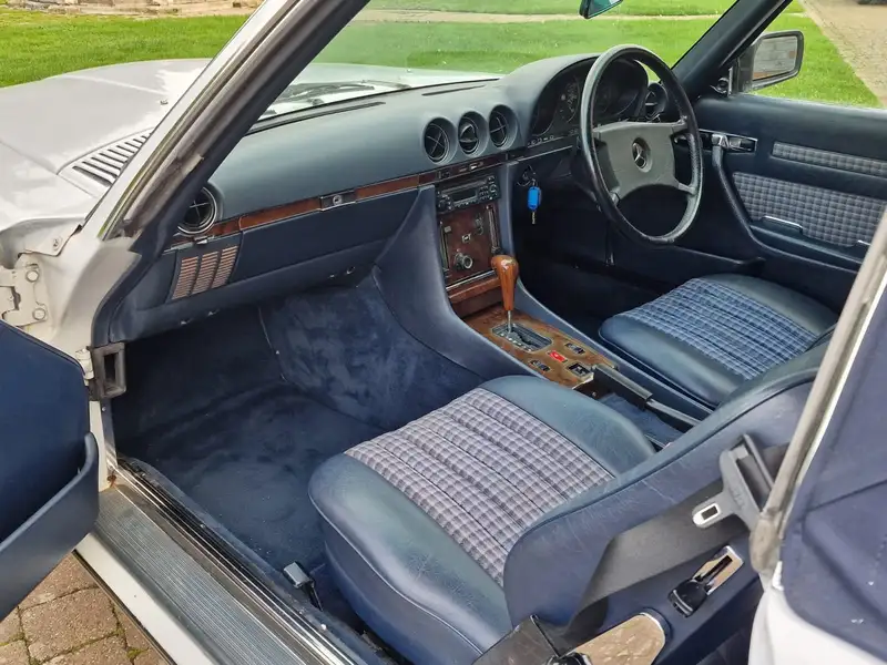 1987 Mercedes-Benz 300 SL (R107)-Sold