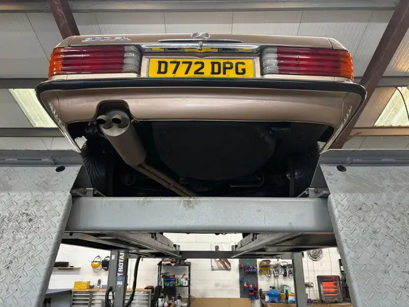 1987 Mercedes-Benz 300SL (R107)-For Sale