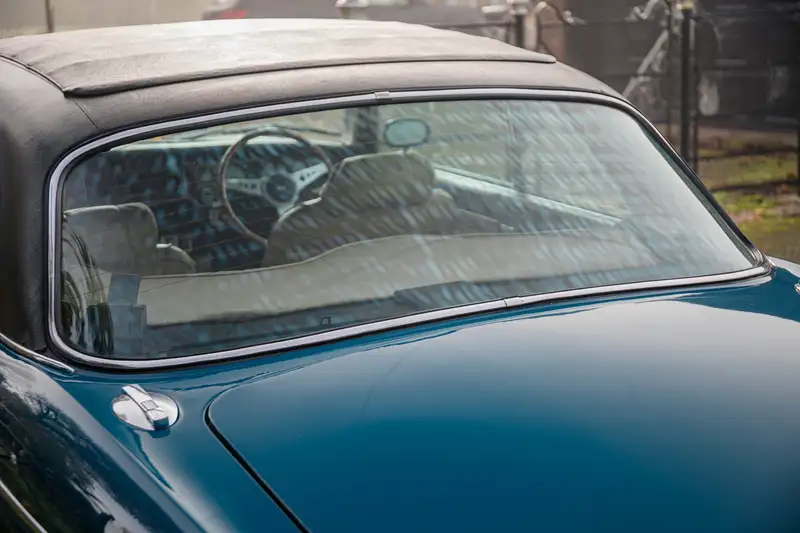 1976 Daimler Double-Six Coupé (Manual)-Sold