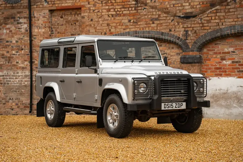 2015 Land Rover Defender 110 XS Station Wagon-Sold