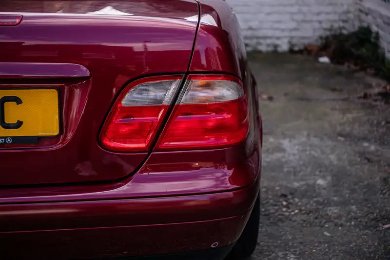 1999 Mercedes-Benz CLK 320 Elegance Cabriolet (W208)-Sold