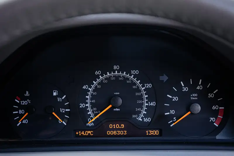 1999 Mercedes-Benz CLK 320 Elegance Cabriolet (W208)-Sold