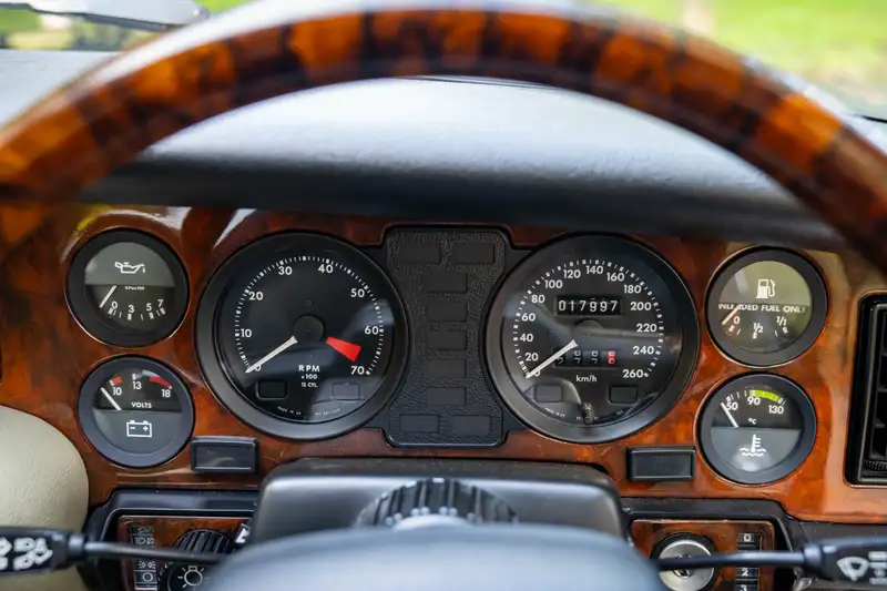1992 Daimler Double-Six (Series lll) V12 Saloon - 10,000 Mil-Sold
