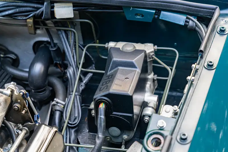 1992 Daimler Double-Six (Series lll) V12 Saloon - 10,000 Mil-Sold