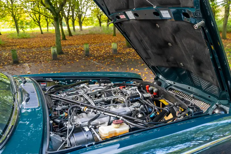1992 Daimler Double-Six (Series lll) V12 Saloon - 10,000 Mil-Sold