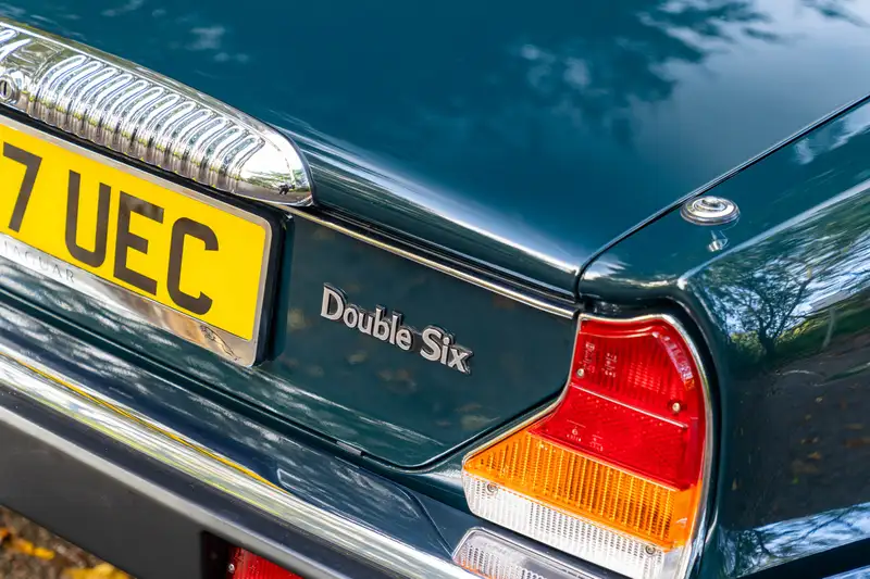 1992 Daimler Double-Six (Series lll) V12 Saloon - 10,000 Mil-Sold