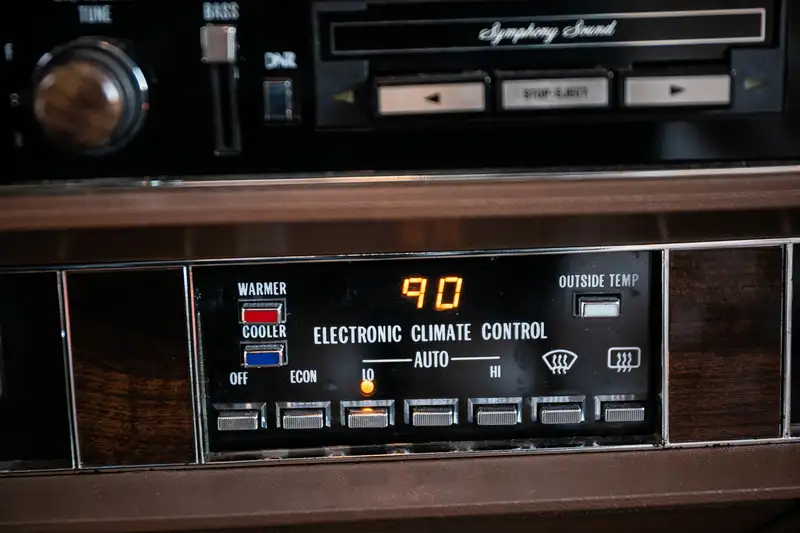 1988 Cadillac Brougham D'Elegance Gold Edition-For Sale