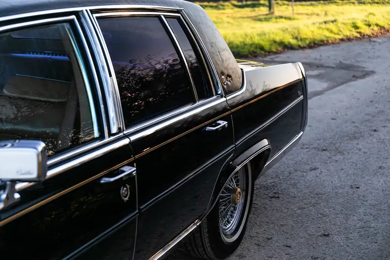 1988 Cadillac Brougham D'Elegance Gold Edition-For Sale