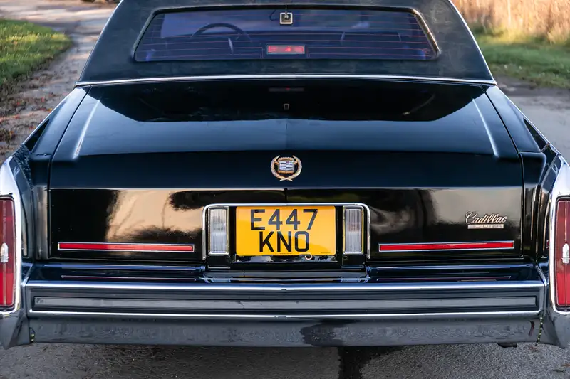 1988 Cadillac Brougham D'Elegance Gold Edition-For Sale