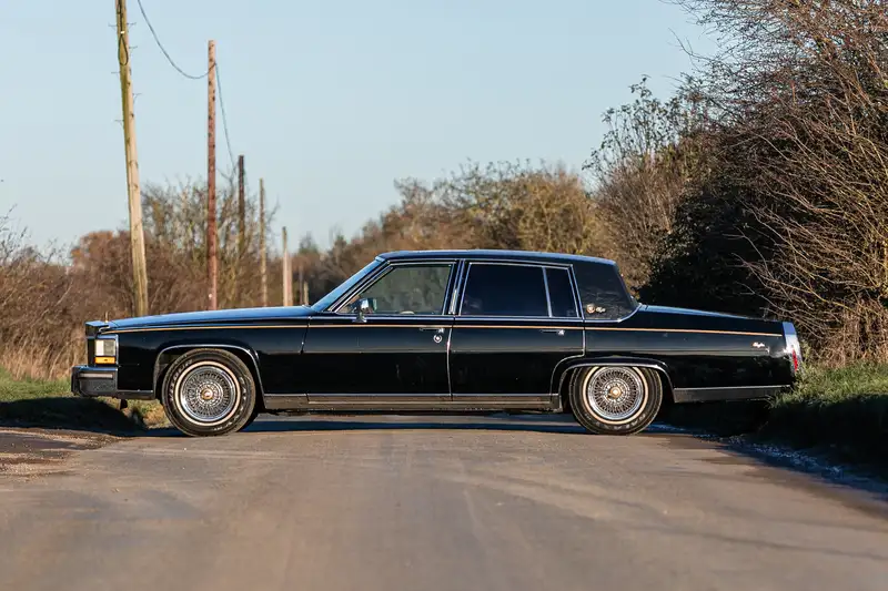 1988 Cadillac Brougham D'Elegance Gold Edition-For Sale