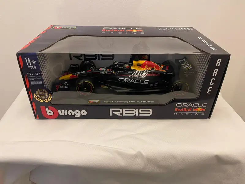 Red Bull RB19 1:18th Scale Model Signed by 4 Times World Cha-For Sale