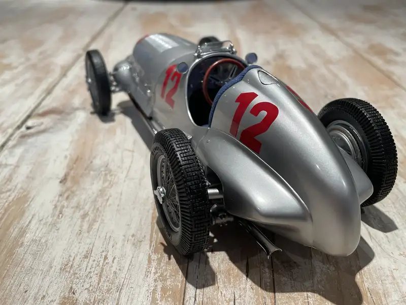 Mercedes-Benz W125 1937 1:18th Scale CMC M-052 LE 2091/3000-For Sale