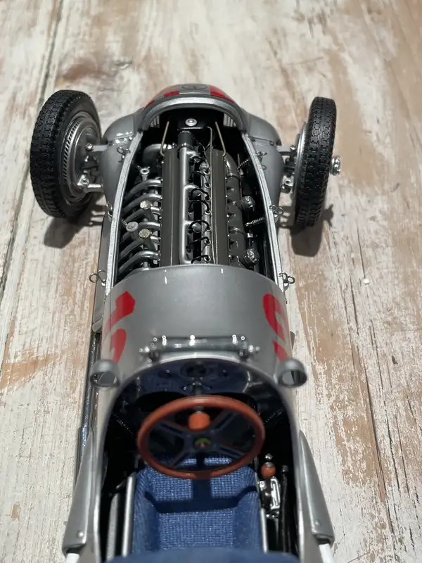 Mercedes-Benz W125 1937 1:18th Scale CMC M-052 LE 2091/3000-For Sale