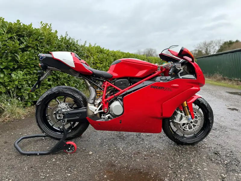 2006 Ducati 999R 999cc-Sold
