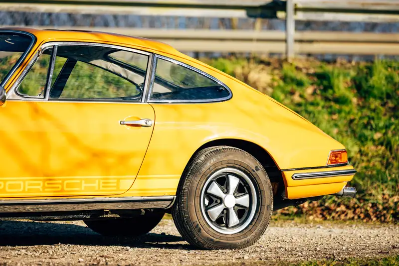 1968 Porsche 911L (Lux) SWB-Sold