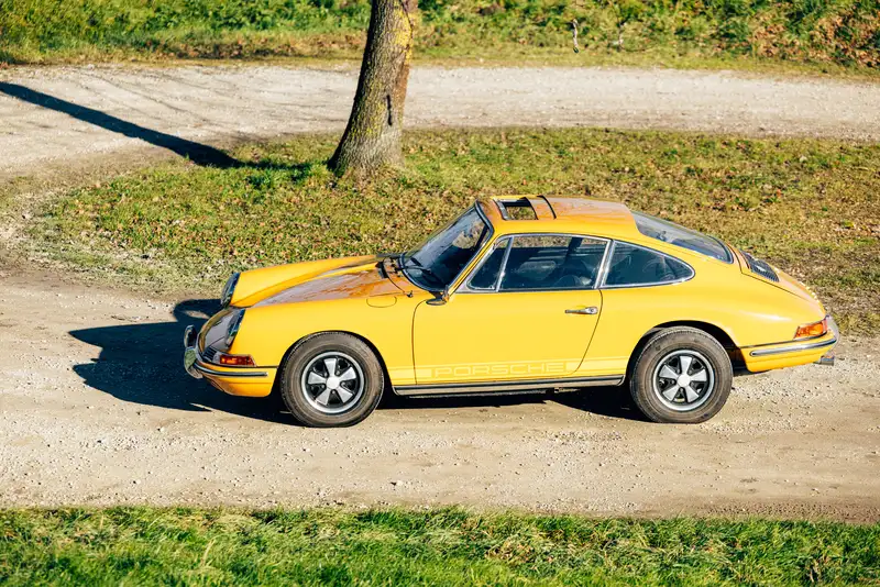 1968 Porsche 911L (Lux) SWB-Sold