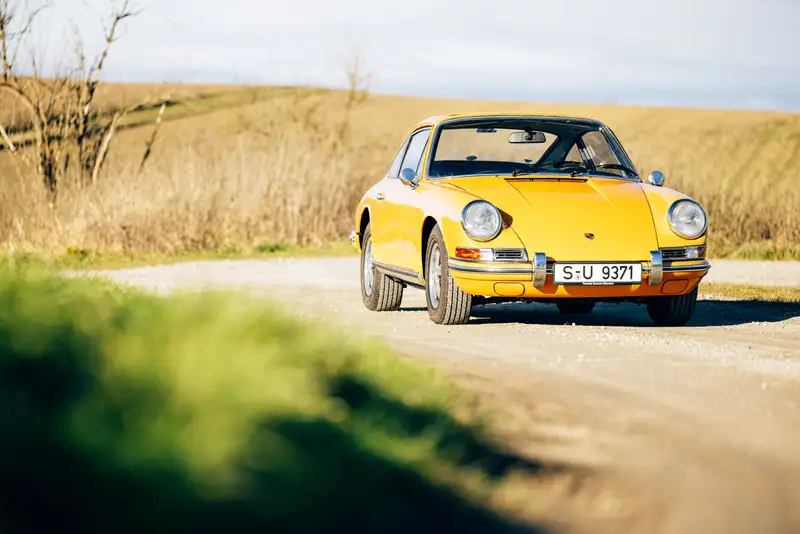 1968 Porsche 911L (Lux) SWB-Sold