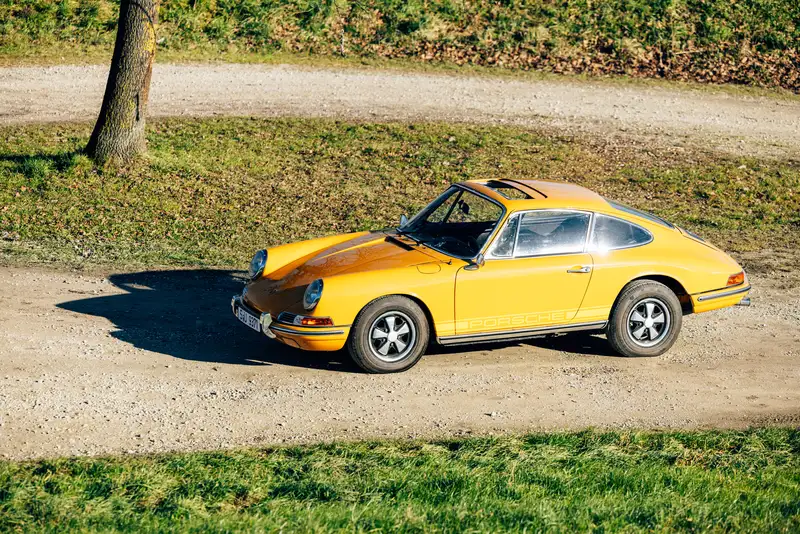 1968 Porsche 911L (Lux) SWB-Sold