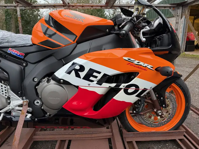 2005 Honda CBR1000RR SC57 Fireblade 998cc-Sold
