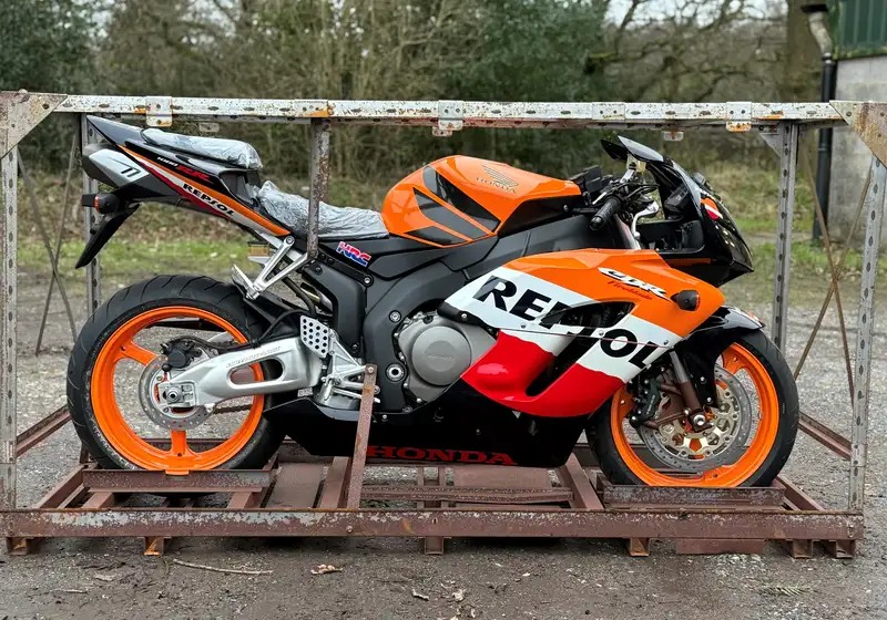 2005 Honda CBR1000RR SC57 Fireblade 998cc-Sold