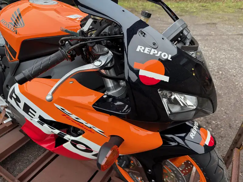 2005 Honda CBR1000RR SC57 Fireblade 998cc-Sold