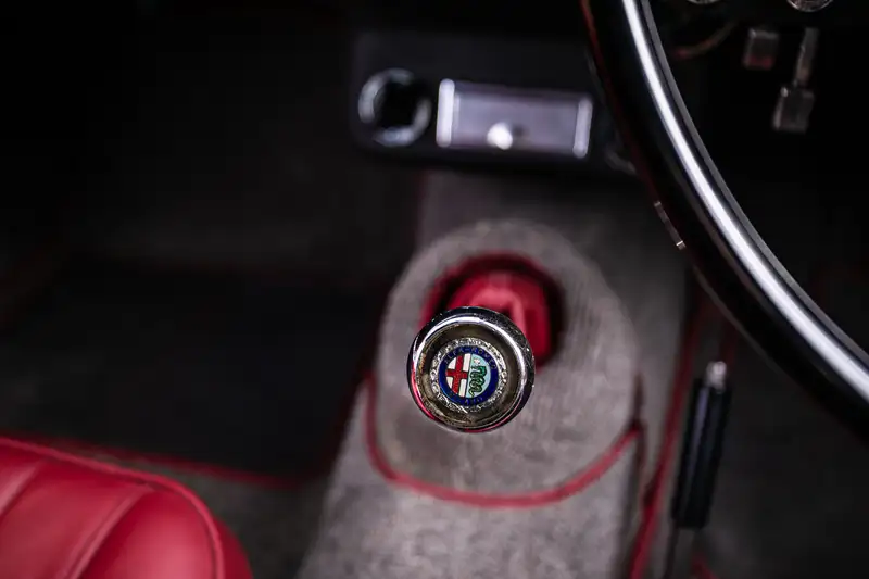 1963 Alfa Romeo 2600 Spider Coachwork by Carrozzeria Touring-For Sale
