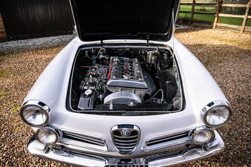 1963 Alfa Romeo 2600 Spider Coachwork by Carrozzeria Touring-For Sale