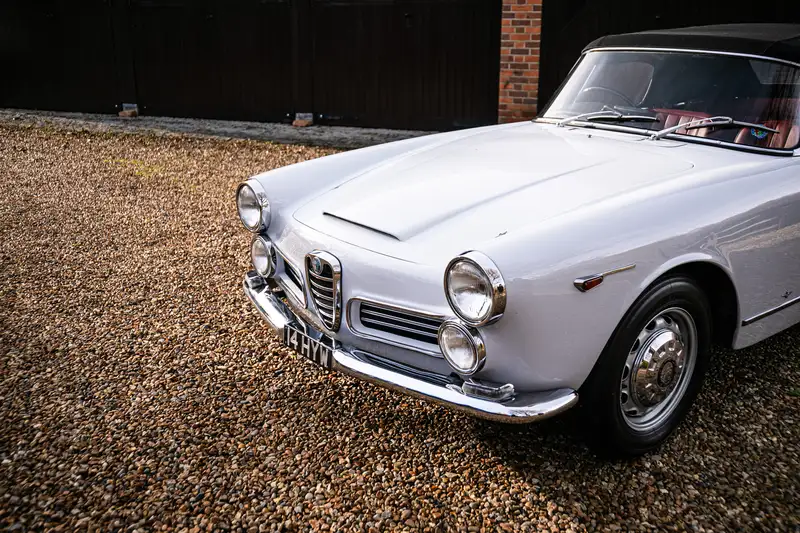 1963 Alfa Romeo 2600 Spider Coachwork by Carrozzeria Touring-For Sale
